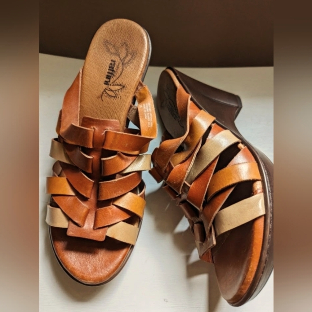 Umberto raffini women's wedge sandals size 38